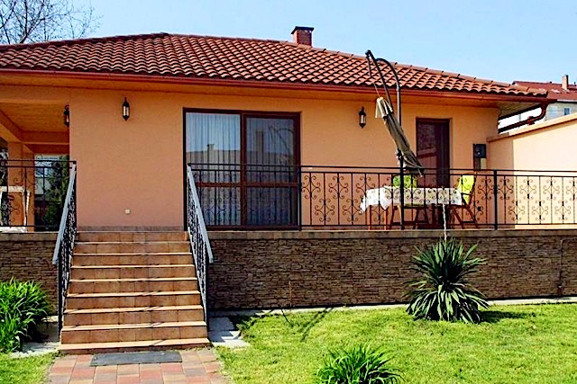 Somogyi Nyaraló-Balatonföldvár-29944