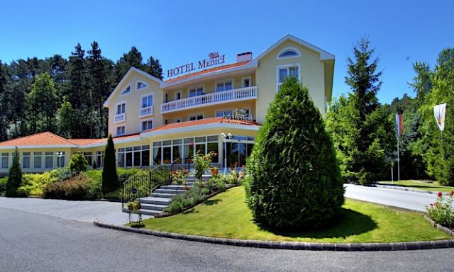 Villa Medici Hotel és Étterem-Veszprém-32734