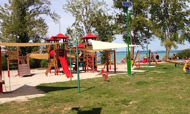 25 méterre a víztől Üdülőház-Balatonszárszó-41316