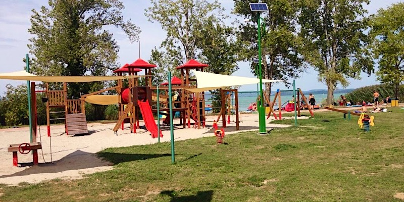 25 méterre a víztől Üdülőház-Balatonszárszó-41316