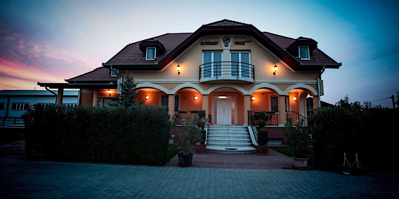 Airport Almáskert Panzió-Vecsés-42265