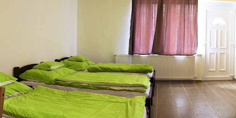 Airport Microstore Panzió-Vecsés-42631