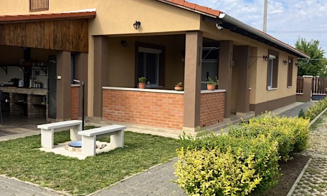 Bagolyvár Vendégház II-Abádszalók-70701