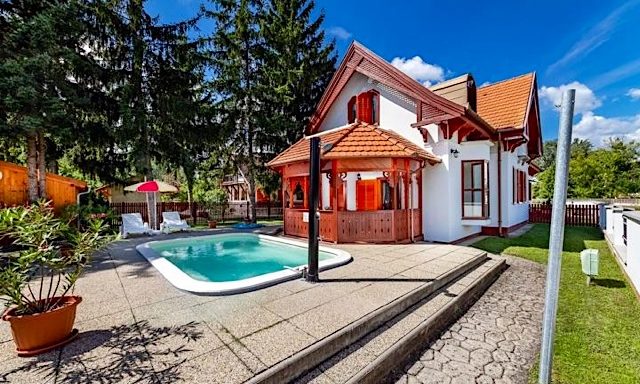 Dóra Nyaraló-Balatonberény-30433