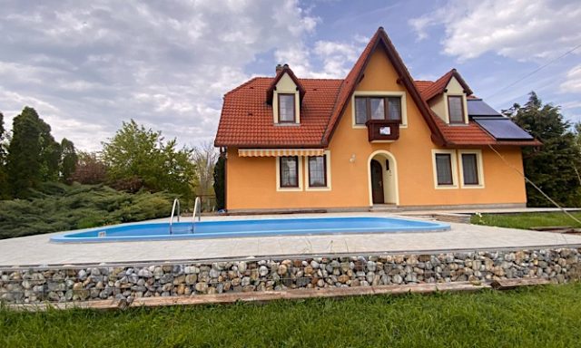 Éva Villa-Gyenesdiás-41819
