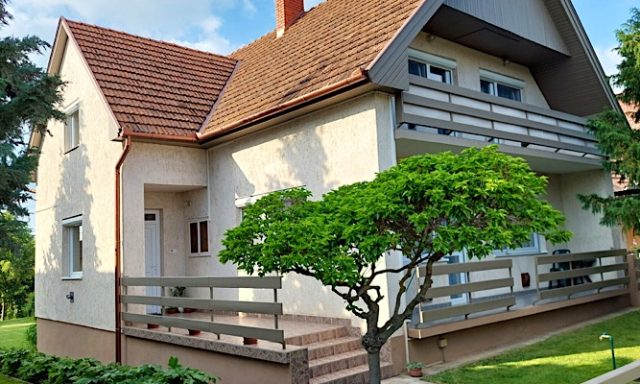 Fejes Vendégház-Balatonszárszó-61239
