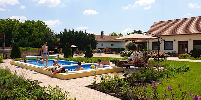 Fogadó a Suttogóhoz-Nagykörű-42649