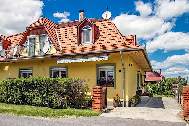 Gorzó Nyaraló-Balatonmáriafürdő-29413