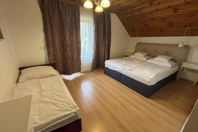 Györgyi Apartmanok-Zamárdi-10997