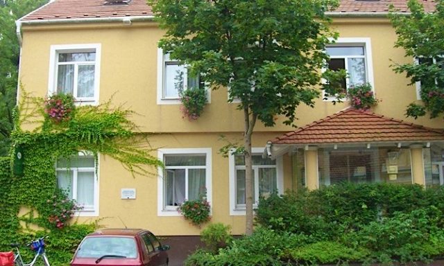 Hotel Arnold-Tata-42209