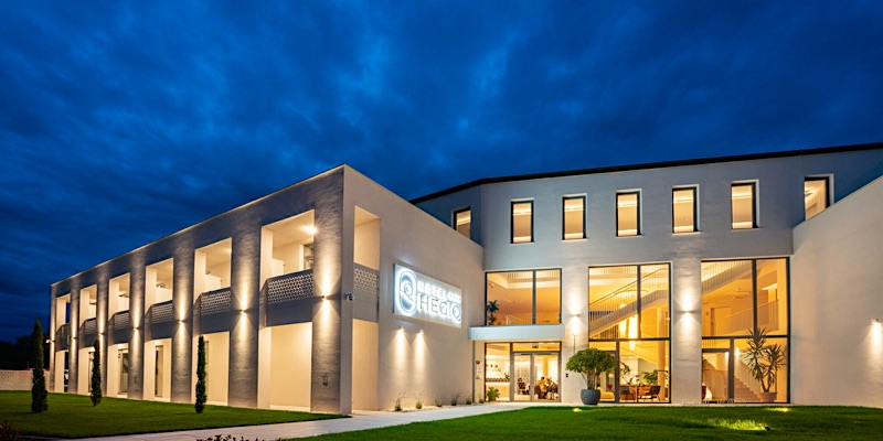 Hotel HegiQ-Hegykő-42200