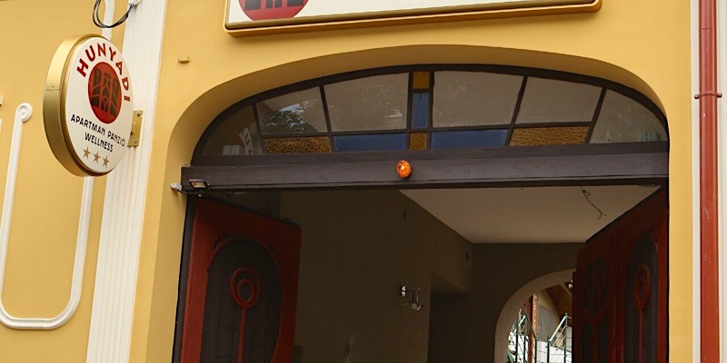 Hunyadi Panzió és Apartman-Makó-42360