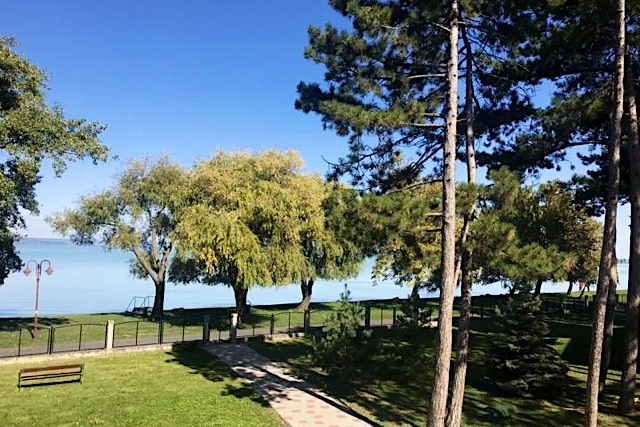 Kamilla Vízparti Nyaraló-Siófok-32549