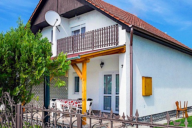 Kati Nyaraló-Balatonfenyves-29767