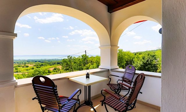 Kisleshegy Vendégház-Balatonudvari-42141
