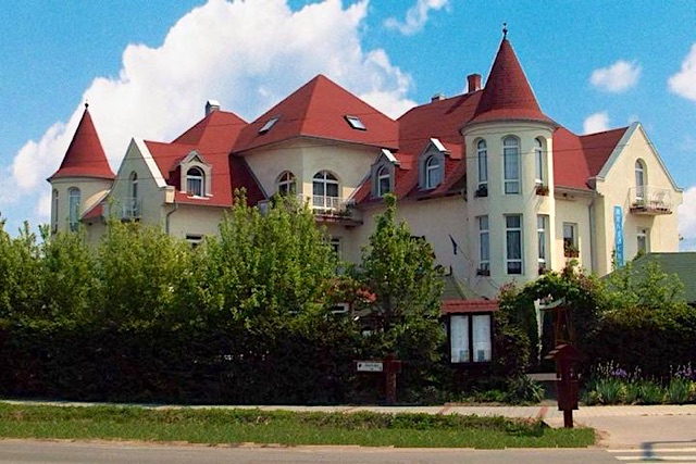 Laguna Panzió-Szántód-32585