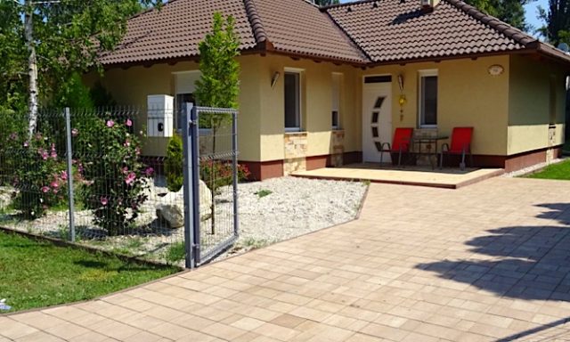 Liget Nyaraló-Balatonföldvár-34248