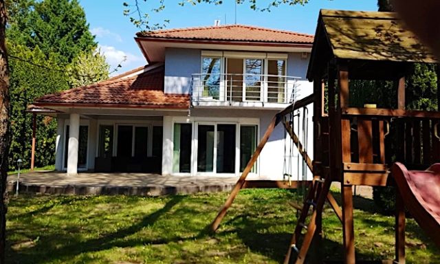 Megtart-lak Villa-Balatonszárszó-31245