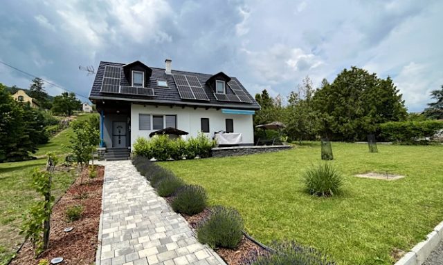Nobilis Vendégház-Badacsonytomaj-63100