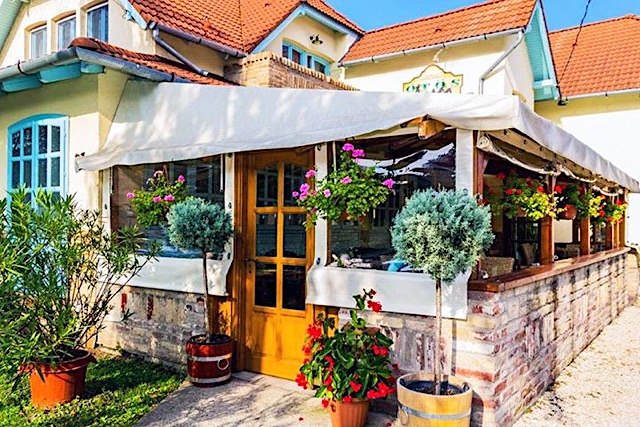 Ötösfogat Panzió-Siófok-28765