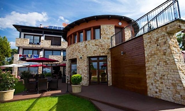 Pole Position Beach Hotel-Balatonszárszó-28041