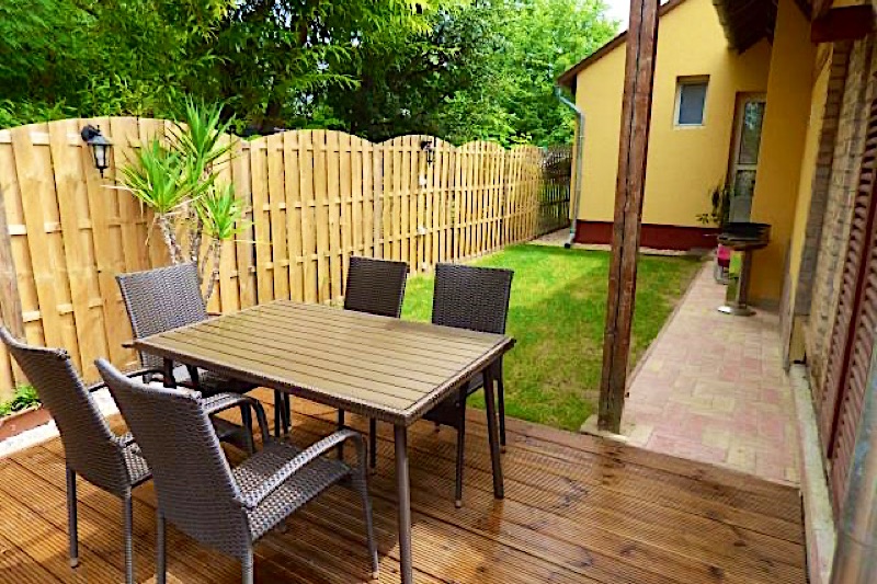 Rétföldi Apartman-Zamárdi-27600