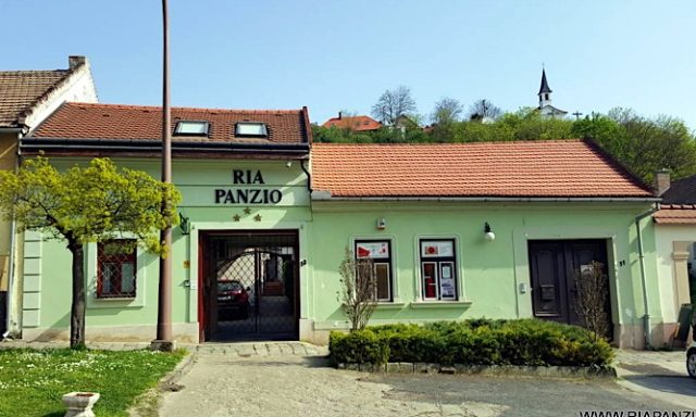 Ria Panzió-Esztergom-42762