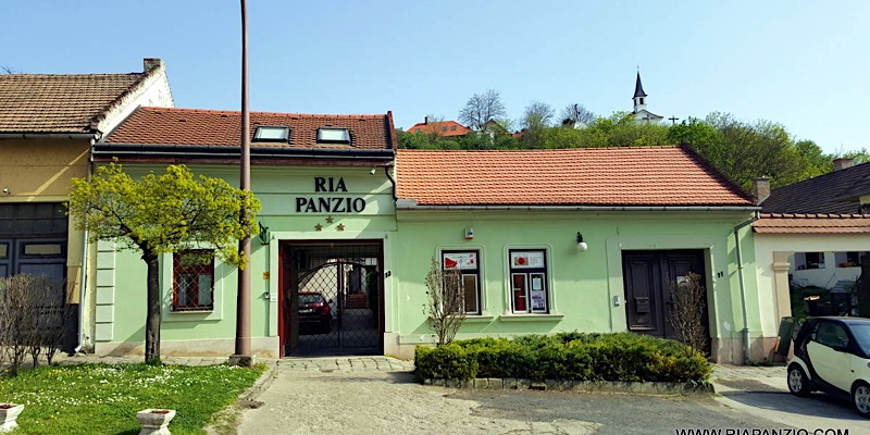 Ria Panzió-Esztergom-42762