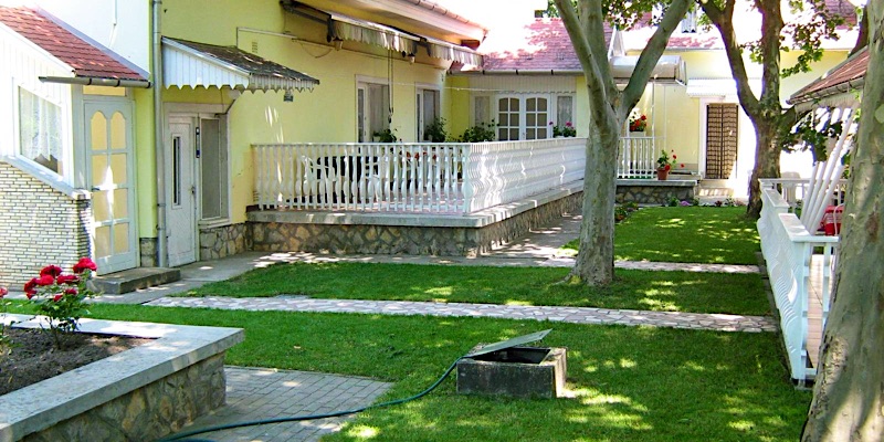 Rózsakert Panzió-Balatonföldvár-70836