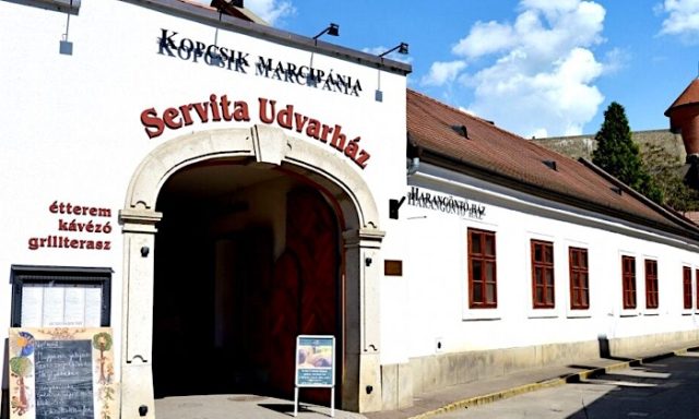 Servita Udvarház-Eger-37012