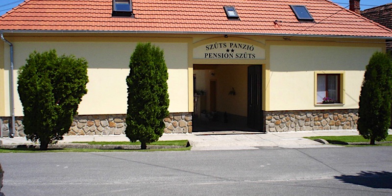 Szűts Panzió-Fertőrákos-42800