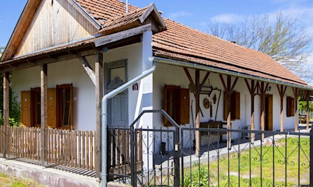 Tulipános Porta Parasztház-Sarud-71309