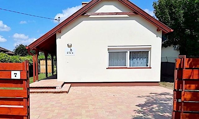 V7 Petite Maison-Siófok-29949