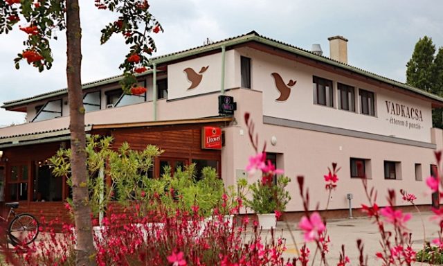 Vadkacsa Panzió-Balatonkenese-42250