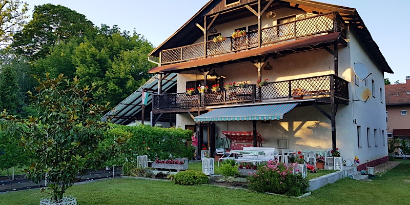 Villa Negra Retro Panzió-Balatonföldvár-71388
