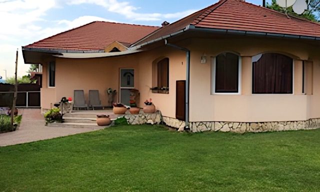 Vitorlás Villa-Balatonlelle-41926
