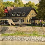 Vizafogó Panzió és-Baja-42304