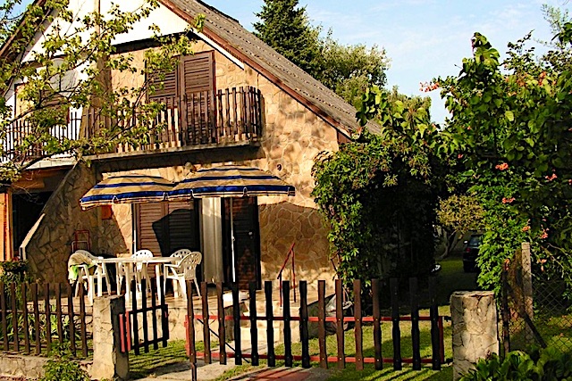 Vízparti Pihenő-Balatonfenyves-28077