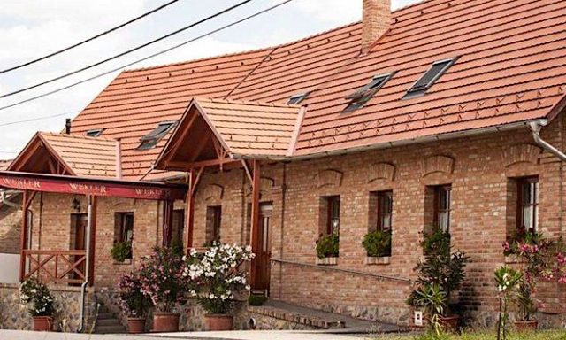 Wekler Családi Pincészet és Panzió-Mecseknádasd-42749