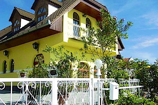 Zafír Panzió és Étterem-Balatongyörök-30933