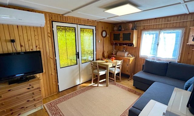 Zelenay Favilla-Balatonkenese-42136